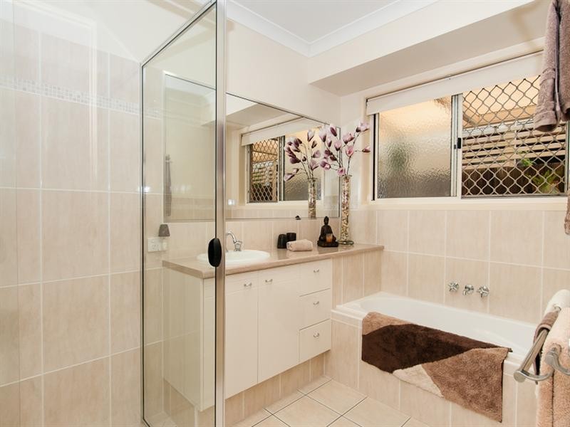 36 Edwardson Drive, Pelican Waters QLD 4551