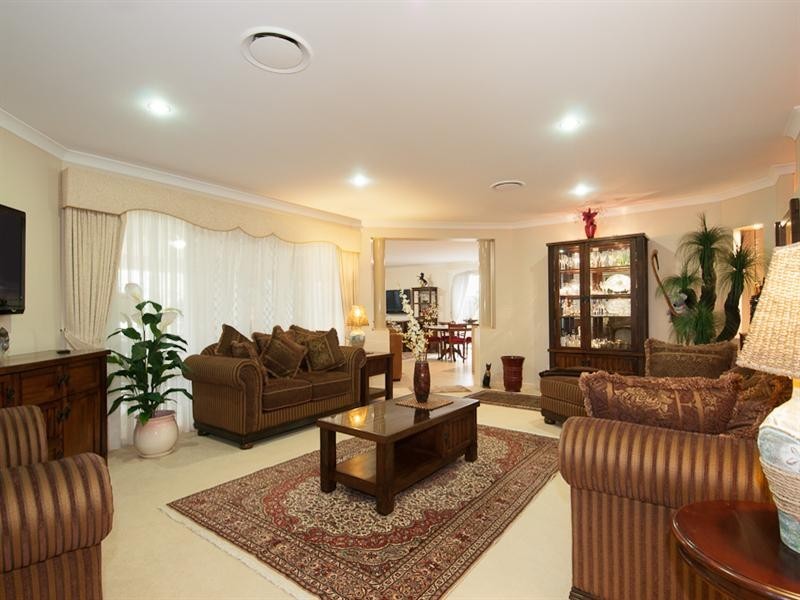 36 Edwardson Drive, Pelican Waters QLD 4551