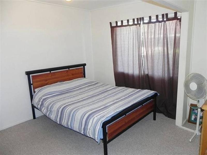 7 Montgomery Crescent, Golden Beach QLD 4551