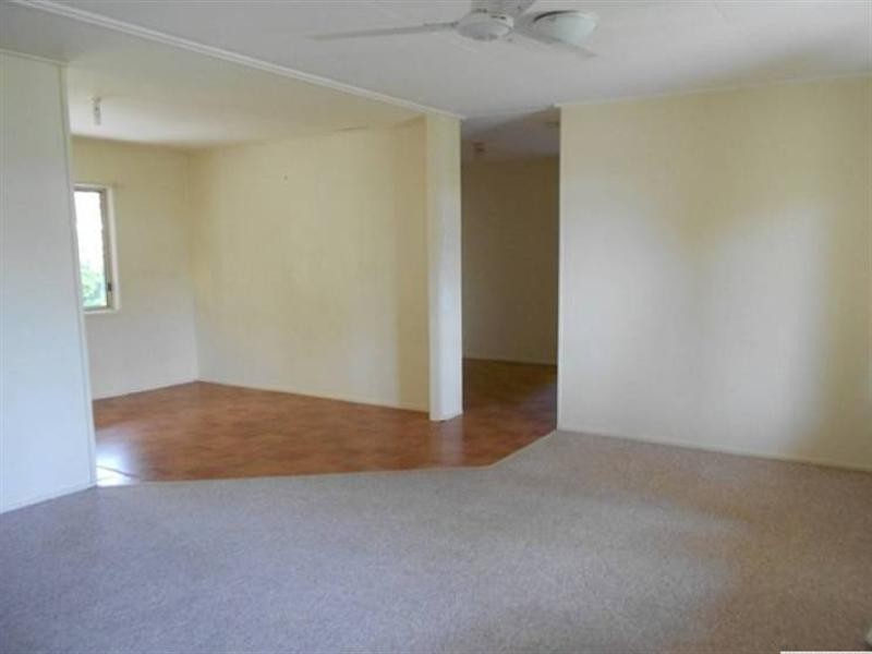 7 Montgomery Crescent, Golden Beach QLD 4551