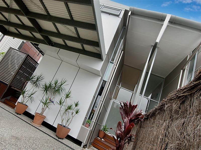 Shelly Lodge – 21 Banksia Street, Shelly Beach QLD 4551