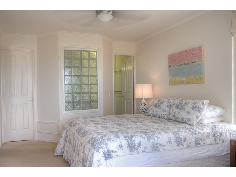 2/11 Wellington Parade, Shelly Beach QLD 4551