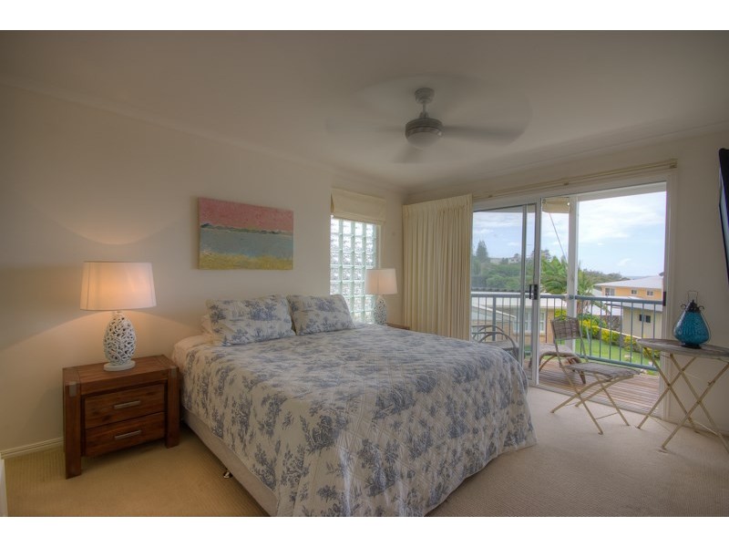 2/11 Wellington Parade, Shelly Beach QLD 4551