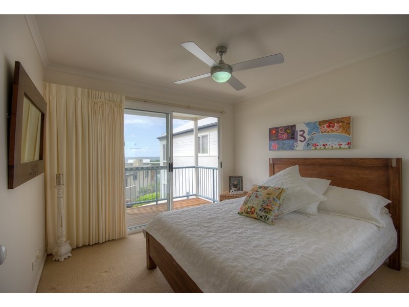2/11 Wellington Parade, Shelly Beach QLD 4551