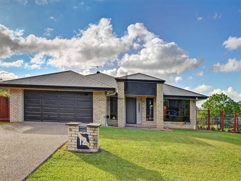 12 Maddock Avenue, Mooloolah Valley QLD 4553