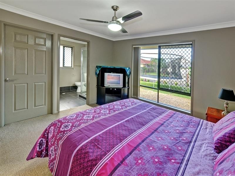 12 Maddock Avenue, Mooloolah Valley QLD 4553