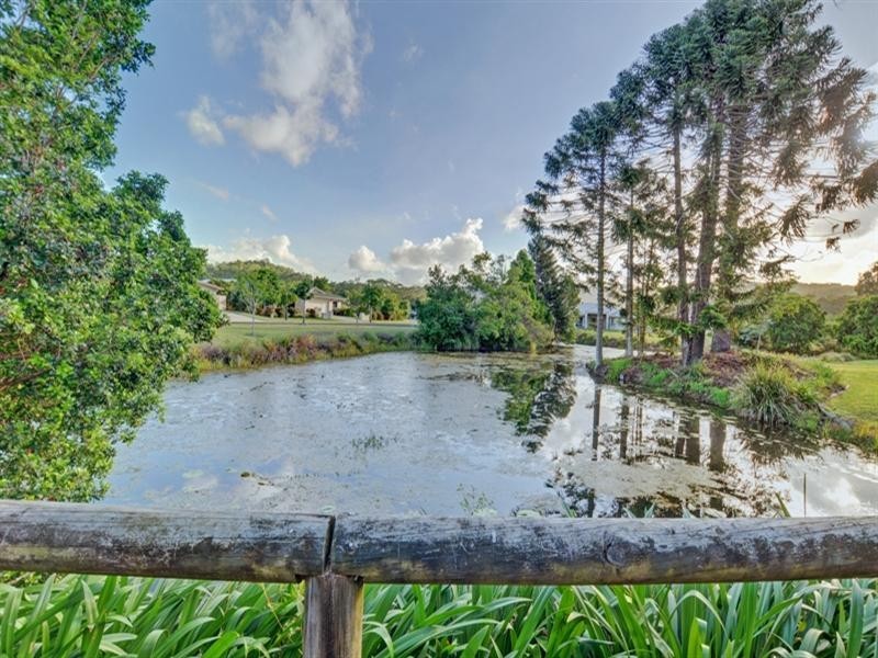 12 Maddock Avenue, Mooloolah Valley QLD 4553