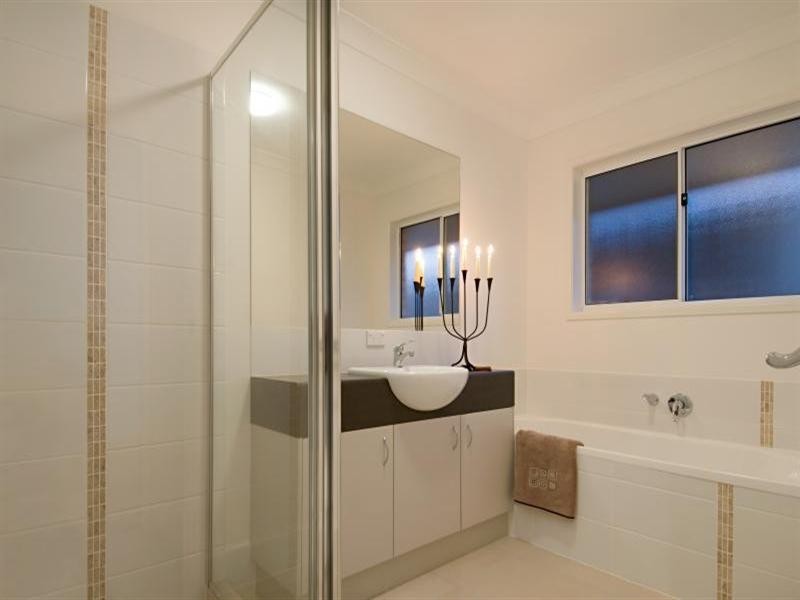 2 Lotte Place, Caloundra West QLD 4551