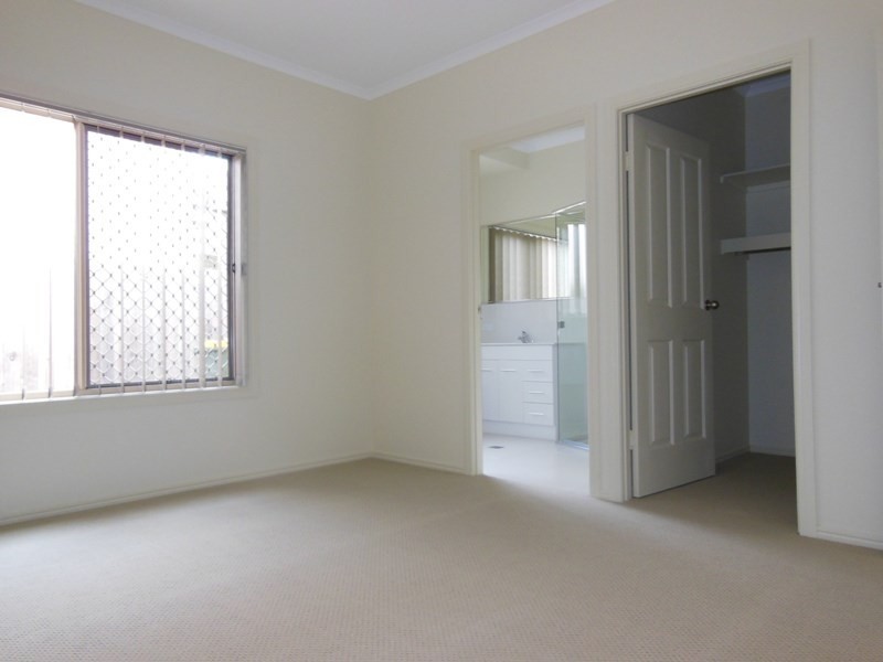 31 Feathertop Circuit, Caloundra West QLD 4551