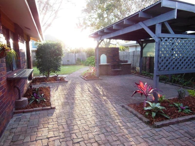 16 Pannaroo Street, Buddina QLD 4575