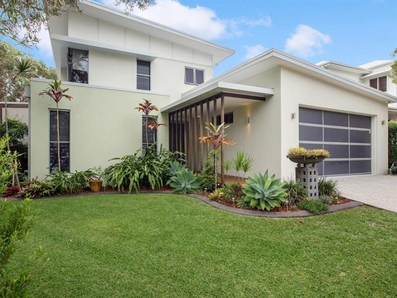 1 Dicky Beach Close, Dicky Beach QLD 4551