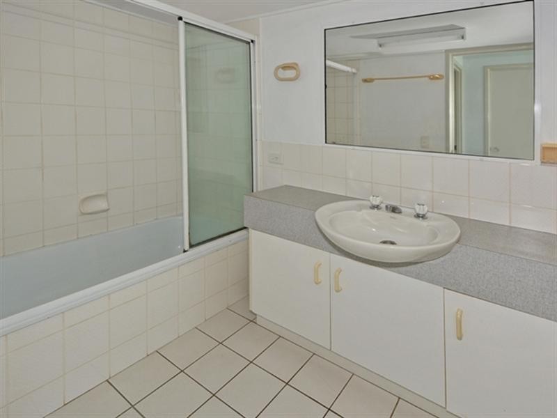 Unit 6 ‘Kensington’ 26 Saltair Street, Kings Beach QLD 4551