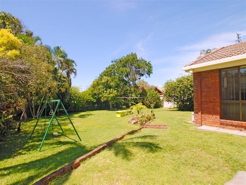 15 Windsor Avenue, Shelly Beach QLD 4551