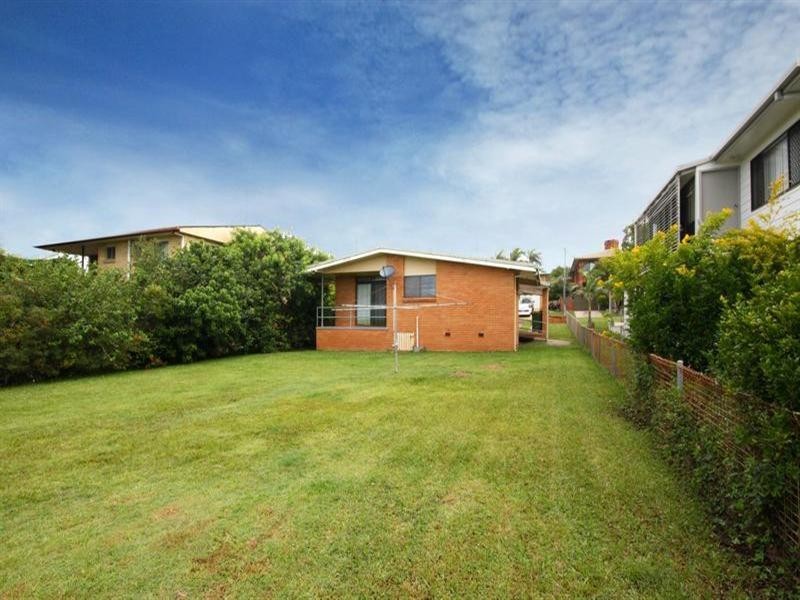 21 Ann Street, Dicky Beach QLD 4551