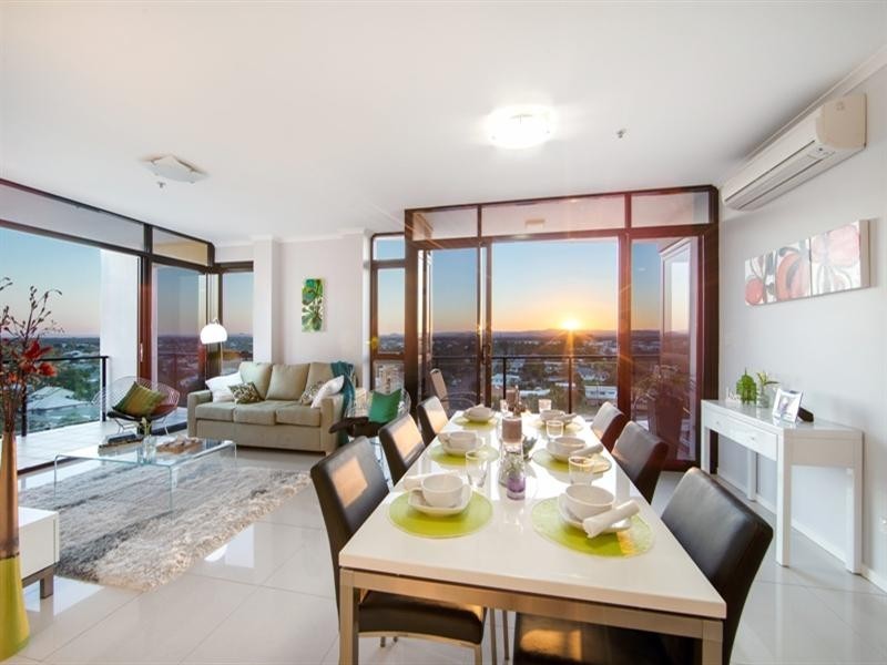 Units 501-1104 ‘Vision’ 75 Landsborough Parade, Golden Beach QLD 4551