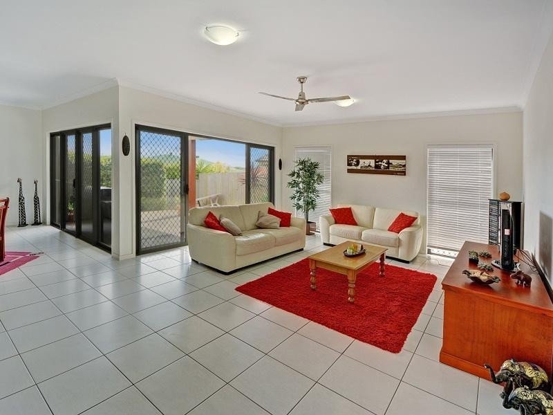 14 King Orchid Drive, Little Mountain QLD 4551