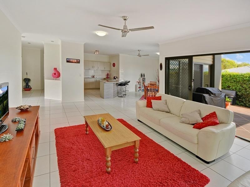 14 King Orchid Drive, Little Mountain QLD 4551
