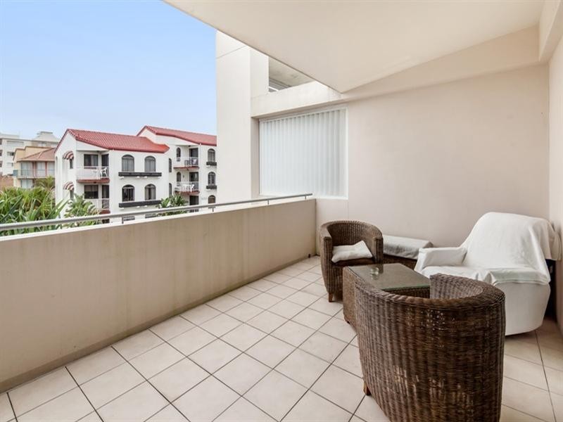 Unit 1022 ‘Aspect’ 80 Lower Gay Terrace, Caloundra QLD 4551