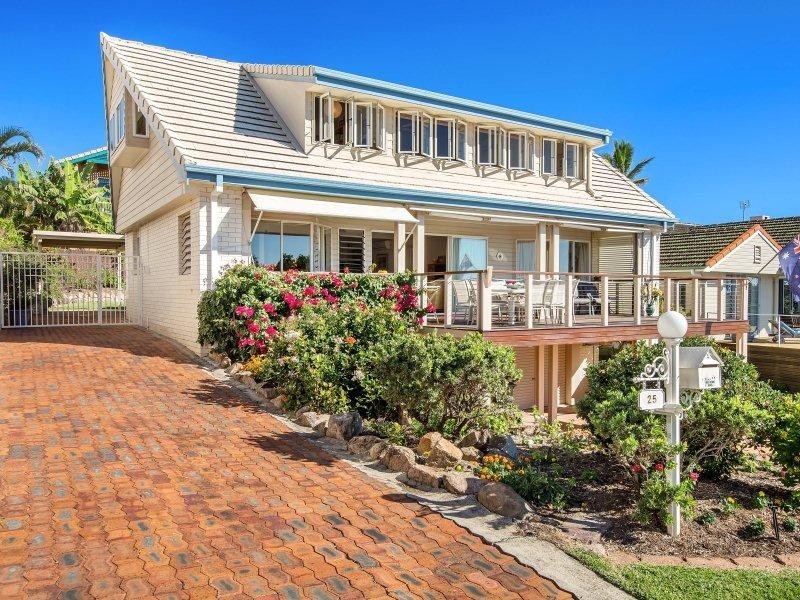 25 Queen of Colonies Parade, Moffat Beach QLD 4551