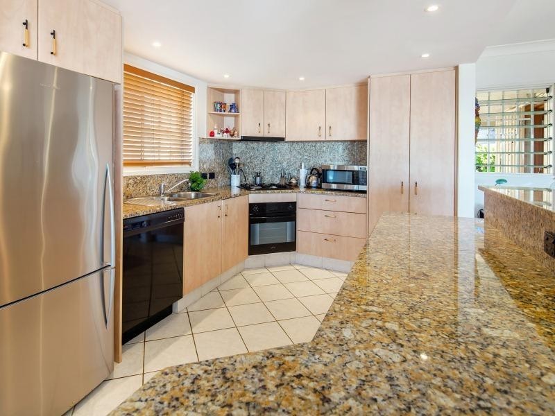 25 Queen of Colonies Parade, Moffat Beach QLD 4551