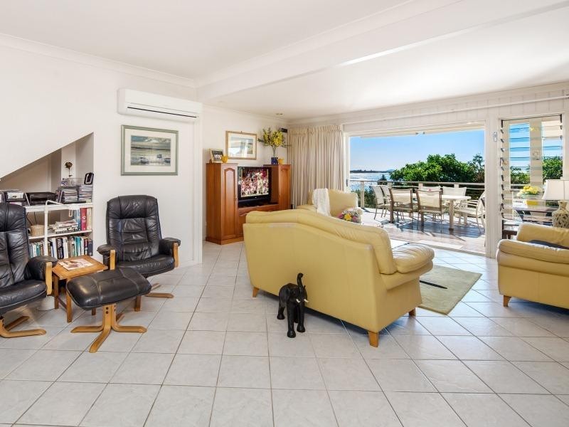 25 Queen of Colonies Parade, Moffat Beach QLD 4551