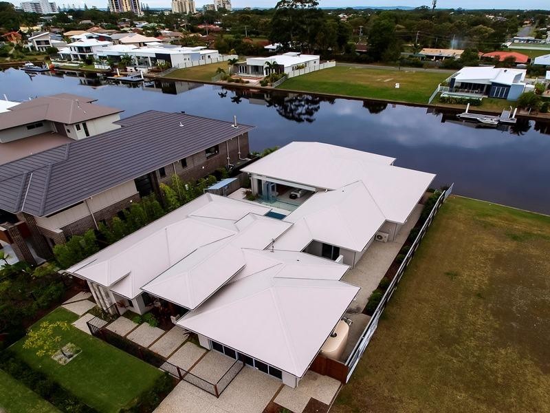 55 Whitehaven Way, Pelican Waters QLD 4551