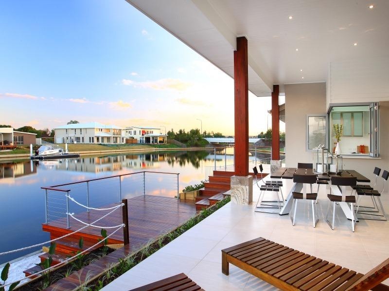 55 Whitehaven Way, Pelican Waters QLD 4551