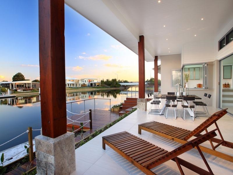 55 Whitehaven Way, Pelican Waters QLD 4551