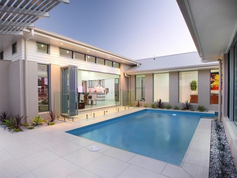 55 Whitehaven Way, Pelican Waters QLD 4551