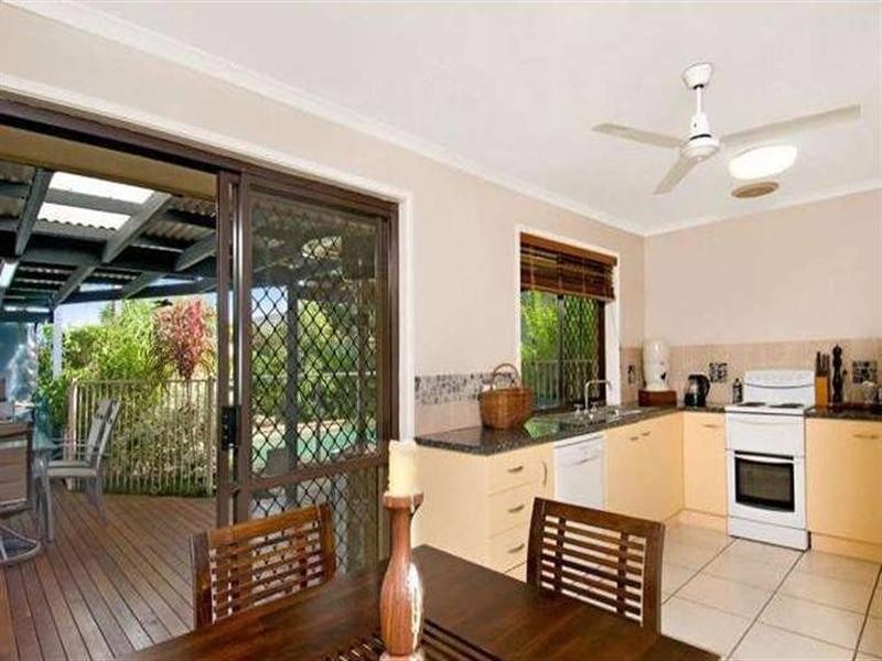 8 Bosun Place, Wurtulla QLD 4575