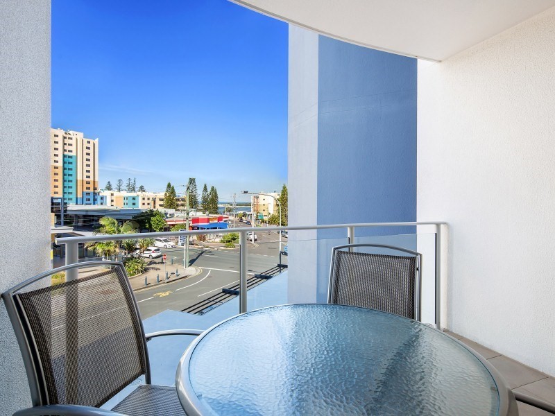 Unit 306 ‘Ocean Views Resort’ 115 Bulcock Street, Caloundra QLD 4551