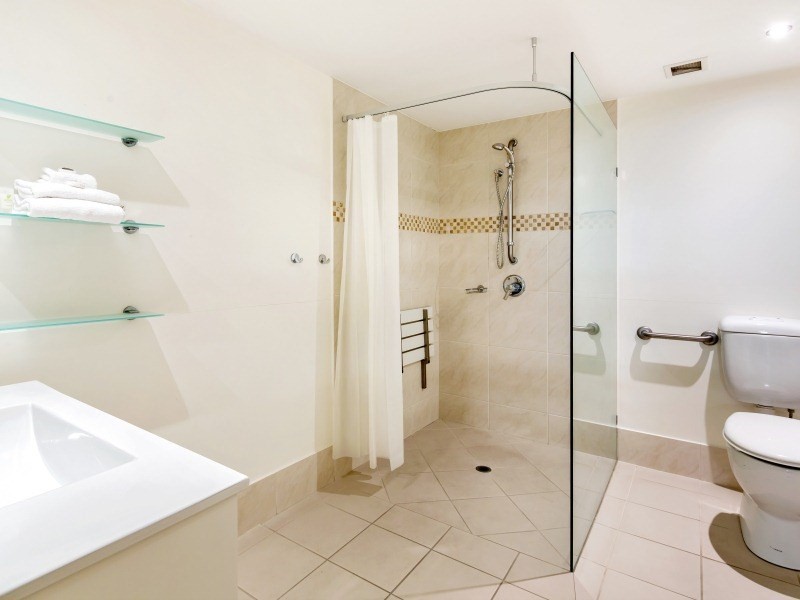 Unit 306 ‘Ocean Views Resort’ 115 Bulcock Street, Caloundra QLD 4551