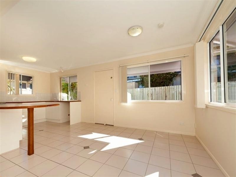 Unit 1 4 Rosewood Drive, Caloundra West QLD 4551