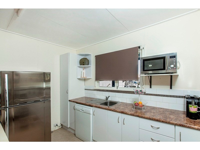 96 Westminster Avenue, Golden Beach QLD 4551