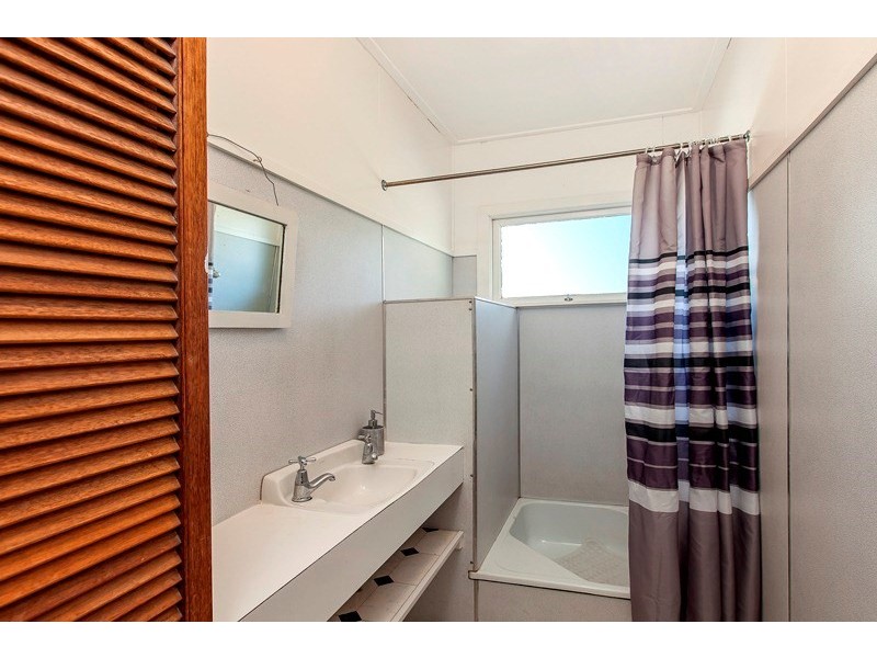 96 Westminster Avenue, Golden Beach QLD 4551