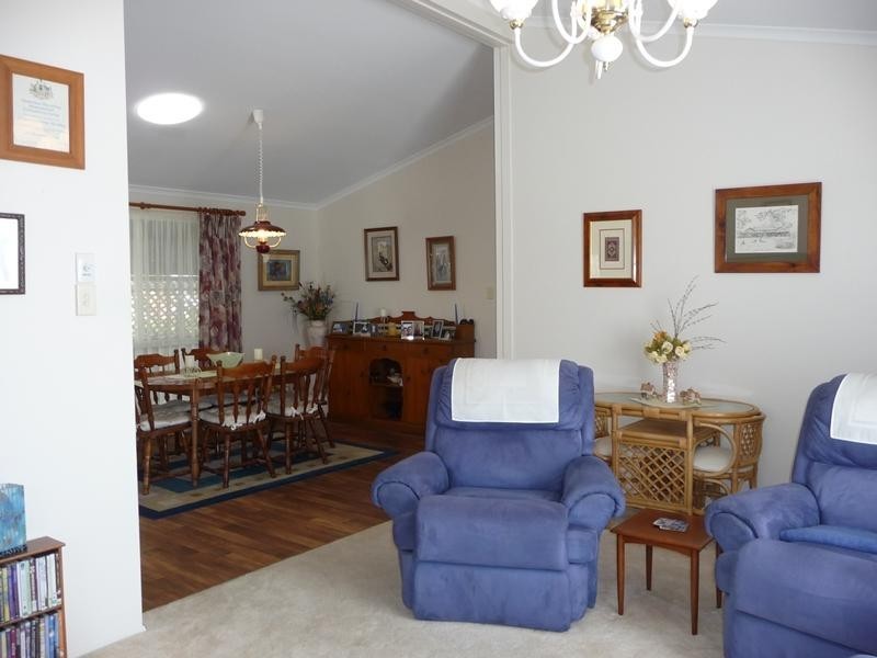 Villa 18 ‘Little Mountain Home Park’ 72 Mark Road, Little Mountain QLD 4551