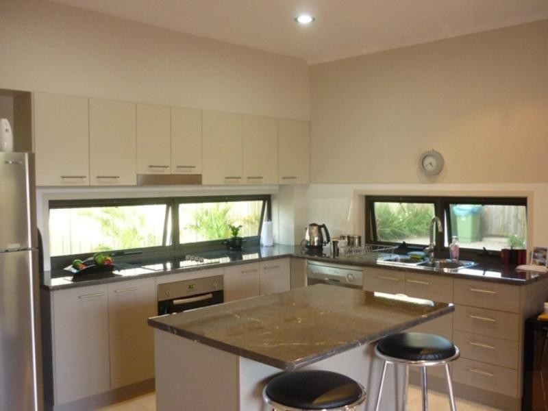 Unit 2/9 Bingera Terrace, Caloundra QLD 4551