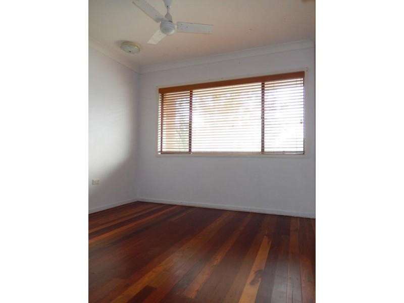 3 Ulm Street North, Dicky Beach QLD 4551