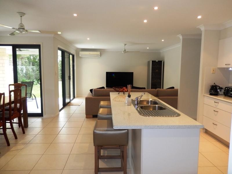 15 Gillingham Place, Pelican Waters QLD 4551