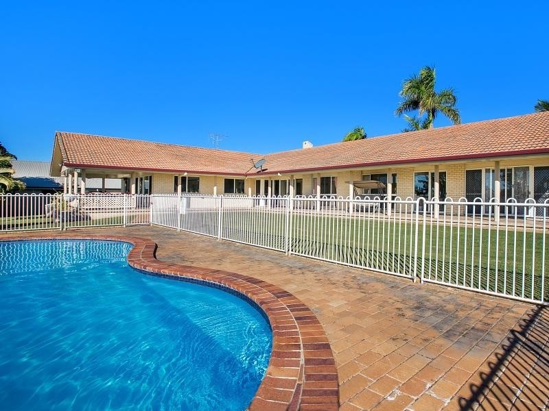 6 Greenvale Court, Little Mountain QLD 4551