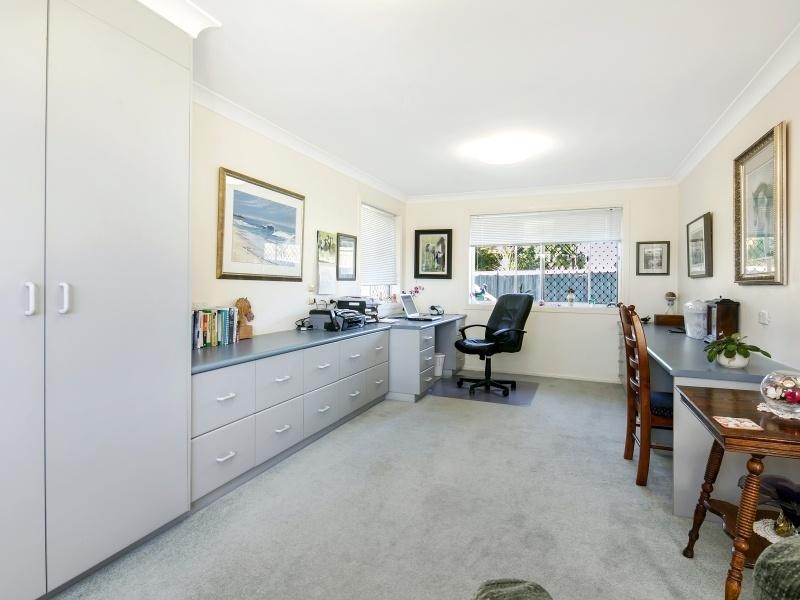 6 Greenvale Court, Little Mountain QLD 4551