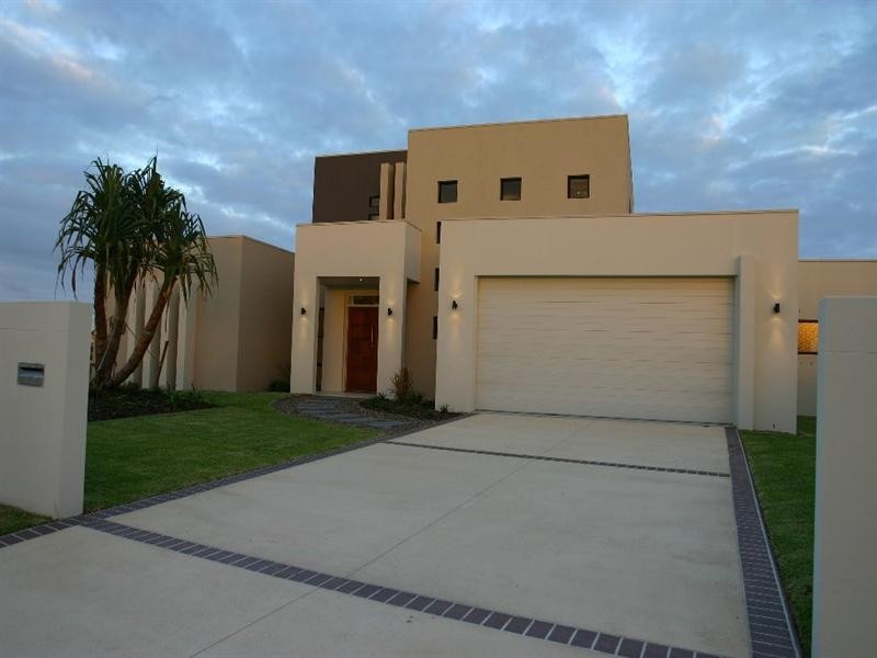 6 Antigua Court, Kawana Island QLD 4575