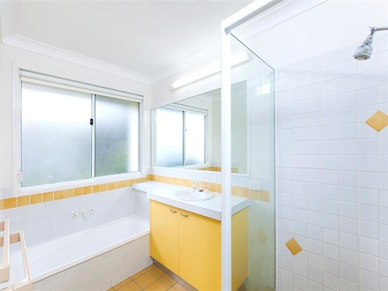 Unit 1 – 90 Tantula Road West, Alexandra Headland QLD 4572