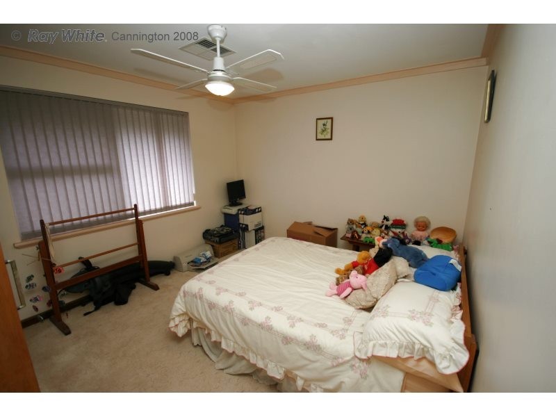 35 Appledore Street, Beckenham WA 6107