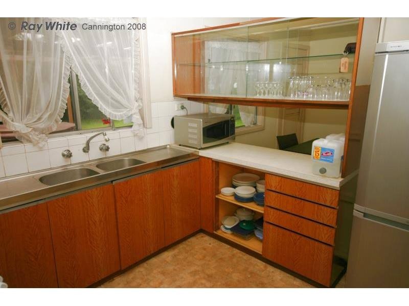 11-13 Walton Street, Queens Park WA 6107