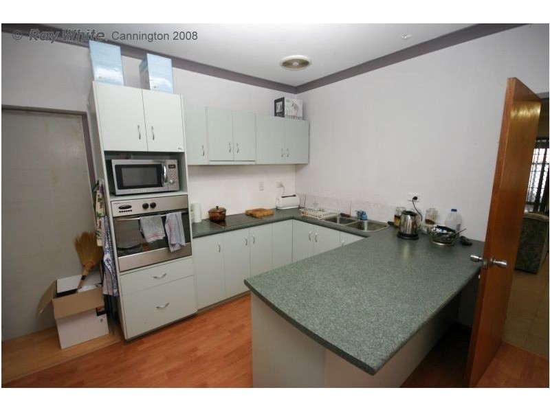 7/8 Carole Road, Maddington WA 6109