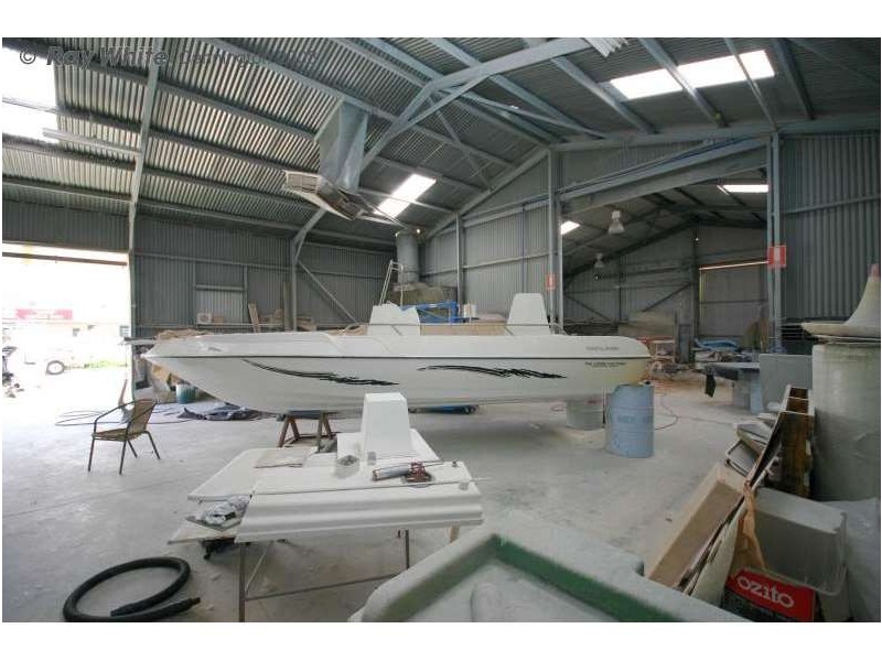 7/8 Carole Road, Maddington WA 6109