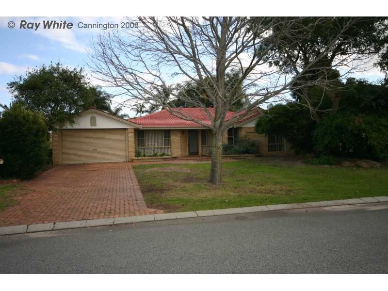 12 Timbercrest Road, Thornlie WA 6108