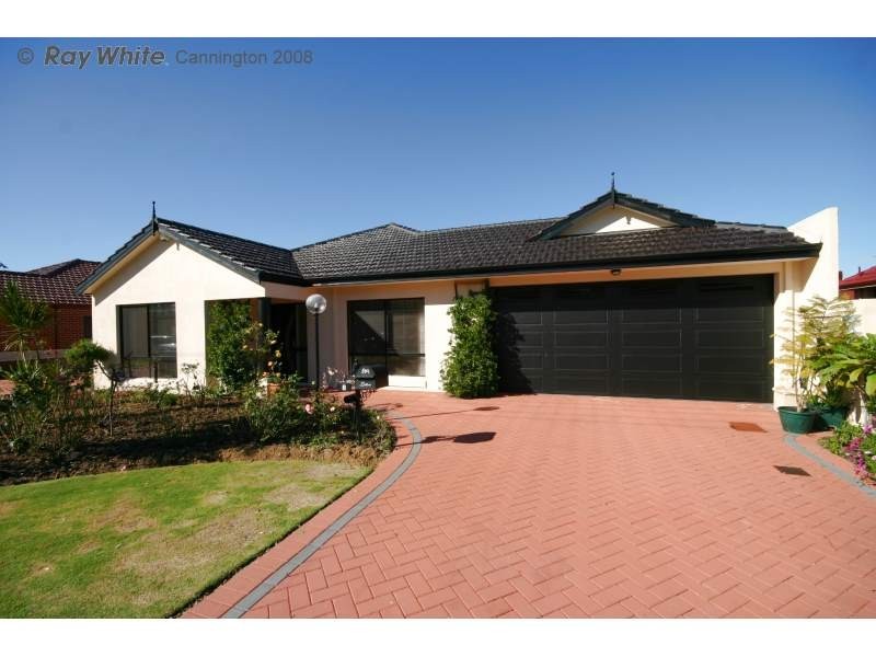 2/26 Highbury Crescent, Beckenham WA 6107