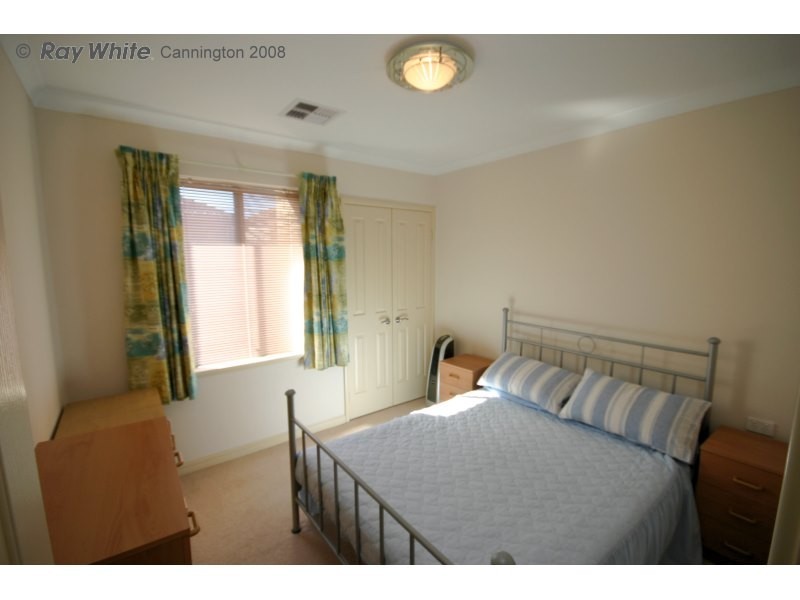 2/26 Highbury Crescent, Beckenham WA 6107